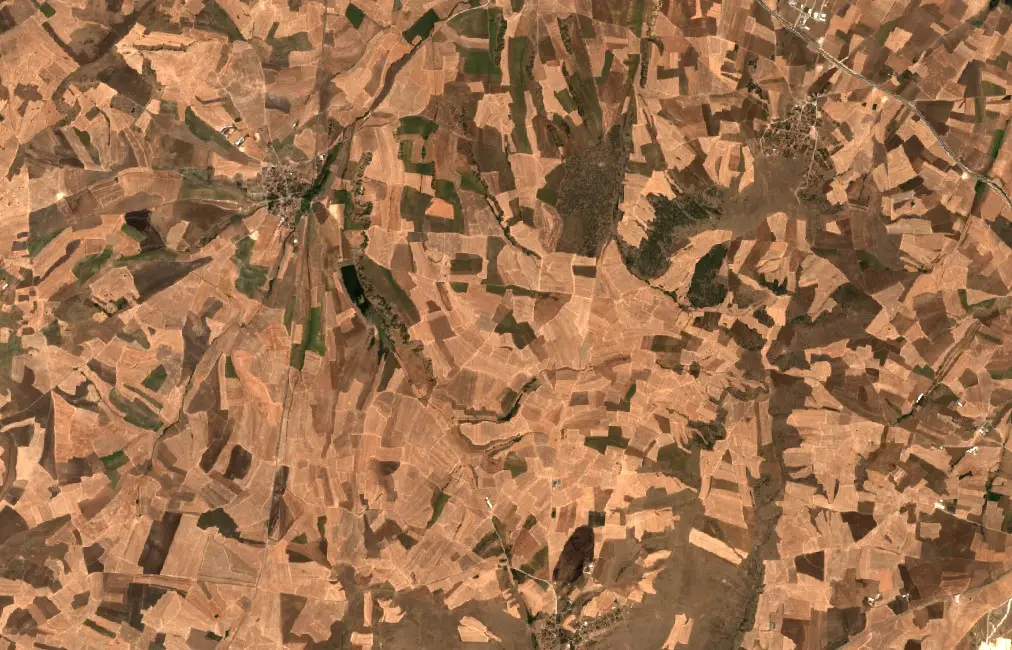 Öncesi — Kaman (Sentinel-2, 2026-08-15)